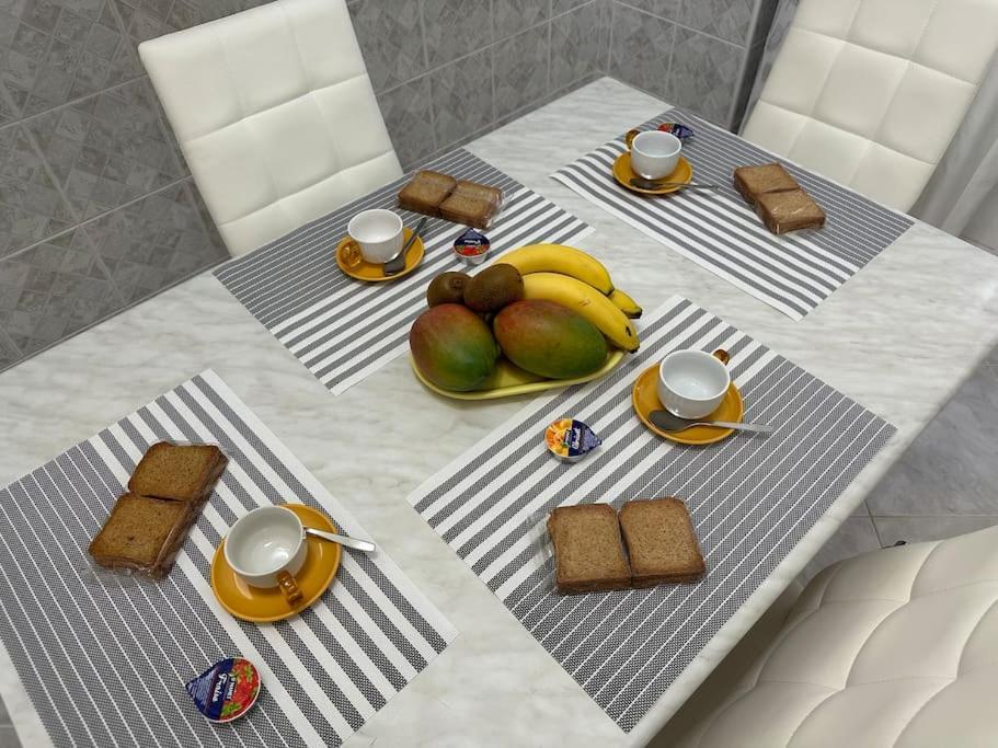 Casa Eleonora: A 5 Min Dal Mare + Free Parking Lägenhet Ventimiglia Exteriör bild
